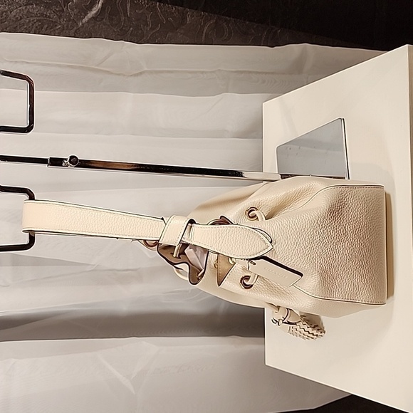 Coach Everly Drawstring - Picture 9 of 13